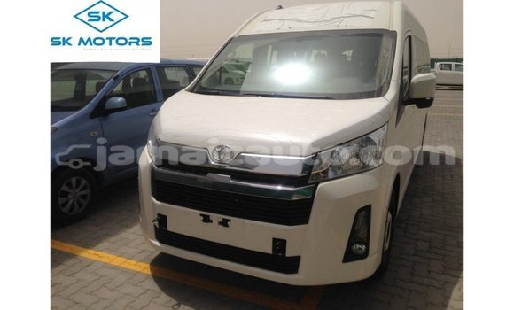 Acheter Import Voiture Toyota Hiace Blanc à Import - Dubai, Clarendon Acheter Import Voiture Toyota Hiace Blanc à Import - Dubai, Clarendon