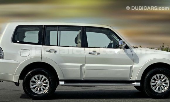 Buy Import Mitsubishi Pajero White Car in Import - Dubai in Clarendon Buy Import Mitsubishi Pajero White Car in Import - Dubai in Clarendon