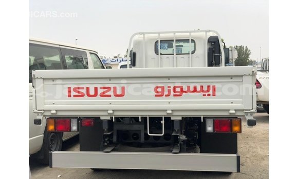 Acheter Import Utilitaire Isuzu FTR 850 Blanc à Import - Dubai, Clarendon Acheter Import Utilitaire Isuzu FTR 850 Blanc à Import - Dubai, Clarendon