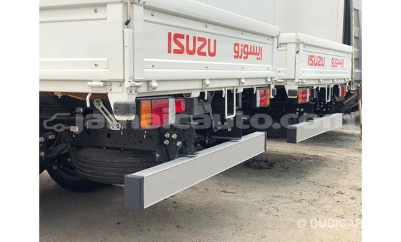 Acheter Import Utilitaire Isuzu FTR 850 Blanc à Import - Dubai, Clarendon Acheter Import Utilitaire Isuzu FTR 850 Blanc à Import - Dubai, Clarendon