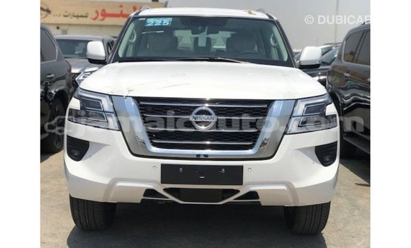 Acheter Import Voiture Nissan Patrol Blanc à Import - Dubai, Clarendon Acheter Import Voiture Nissan Patrol Blanc à Import - Dubai, Clarendon