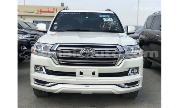 Buy Import Toyota Land Cruiser White Car in Import - Dubai in Clarendon Buy Import Toyota Land Cruiser White Car in Import - Dubai in Clarendon