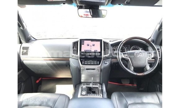 Buy Import Toyota Land Cruiser White Car in Import - Dubai in Clarendon Buy Import Toyota Land Cruiser White Car in Import - Dubai in Clarendon