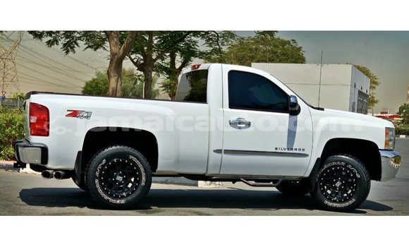 Buy Import Chevrolet Silverado White Car in Import - Dubai in Clarendon Buy Import Chevrolet Silverado White Car in Import - Dubai in Clarendon