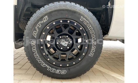 Buy Import Chevrolet Silverado White Car in Import - Dubai in Clarendon Buy Import Chevrolet Silverado White Car in Import - Dubai in Clarendon