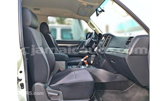 Buy Import Mitsubishi Pajero White Car in Import - Dubai in Clarendon Buy Import Mitsubishi Pajero White Car in Import - Dubai in Clarendon