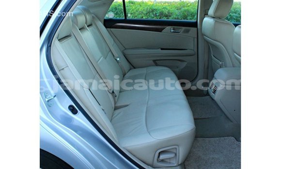Buy Import Toyota Avalon Other Car in Import - Dubai in Clarendon Buy Import Toyota Avalon Other Car in Import - Dubai in Clarendon