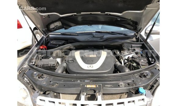 Acheter Import Voiture Mercedes-Benz 190 (W201) Autre à Import - Dubai, Clarendon Acheter Import Voiture Mercedes-Benz 190 (W201) Autre à Import - Dubai, Clarendon