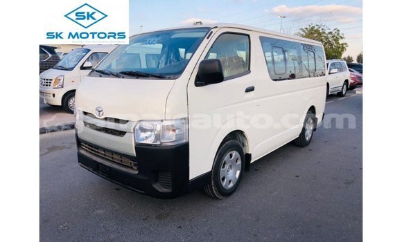 Buy Import Toyota Hiace White Car in Import - Dubai in Clarendon Buy Import Toyota Hiace White Car in Import - Dubai in Clarendon