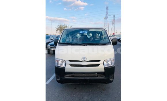 Buy Import Toyota Hiace White Car in Import - Dubai in Clarendon Buy Import Toyota Hiace White Car in Import - Dubai in Clarendon