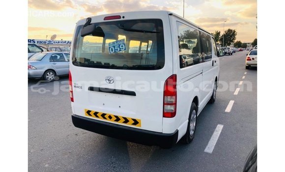 Buy Import Toyota Hiace White Car in Import - Dubai in Clarendon Buy Import Toyota Hiace White Car in Import - Dubai in Clarendon