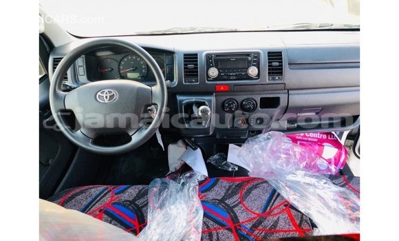 Buy Import Toyota Hiace White Car in Import - Dubai in Clarendon Buy Import Toyota Hiace White Car in Import - Dubai in Clarendon