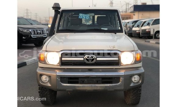 Buy Import Toyota Land Cruiser White Car in Import - Dubai in Clarendon Buy Import Toyota Land Cruiser White Car in Import - Dubai in Clarendon