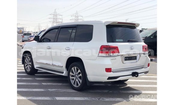 Buy Import Toyota Land Cruiser White Car in Import - Dubai in Clarendon Buy Import Toyota Land Cruiser White Car in Import - Dubai in Clarendon