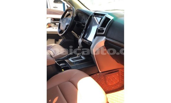 Buy Import Toyota Land Cruiser White Car in Import - Dubai in Clarendon Buy Import Toyota Land Cruiser White Car in Import - Dubai in Clarendon