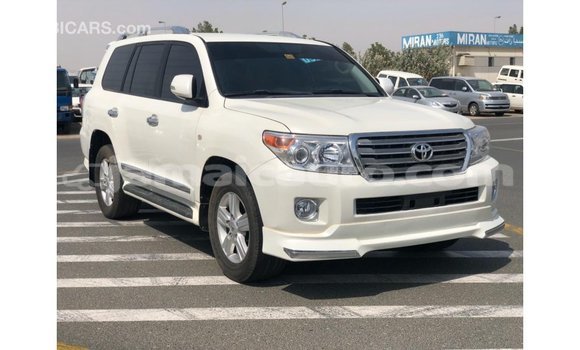 Buy Import Toyota Land Cruiser White Car in Import - Dubai in Clarendon Buy Import Toyota Land Cruiser White Car in Import - Dubai in Clarendon