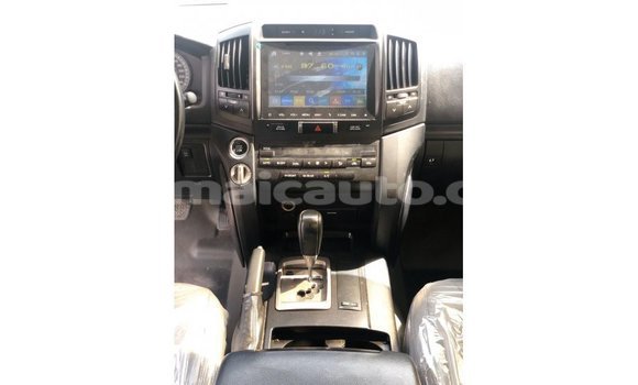 Buy Import Toyota Land Cruiser White Car in Import - Dubai in Clarendon Buy Import Toyota Land Cruiser White Car in Import - Dubai in Clarendon