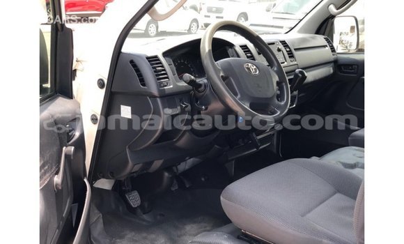 Buy Import Toyota Hiace White Car in Import - Dubai in Clarendon Buy Import Toyota Hiace White Car in Import - Dubai in Clarendon