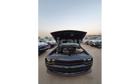Acheter Import Voiture Dodge Challenger Noir à Import - Dubai, Clarendon Acheter Import Voiture Dodge Challenger Noir à Import - Dubai, Clarendon