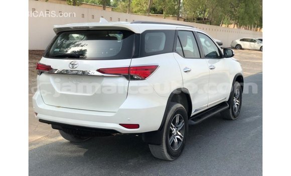 Buy Import Toyota Fortuner White Car in Import - Dubai in Clarendon Buy Import Toyota Fortuner White Car in Import - Dubai in Clarendon