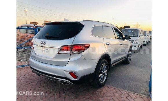 Buy Import Hyundai Santa Fe Other Car in Import - Dubai in Clarendon Buy Import Hyundai Santa Fe Other Car in Import - Dubai in Clarendon