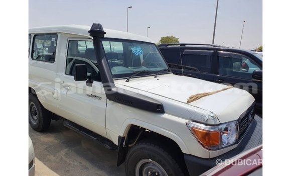 Buy Import Toyota Land Cruiser White Car in Import - Dubai in Clarendon Buy Import Toyota Land Cruiser White Car in Import - Dubai in Clarendon