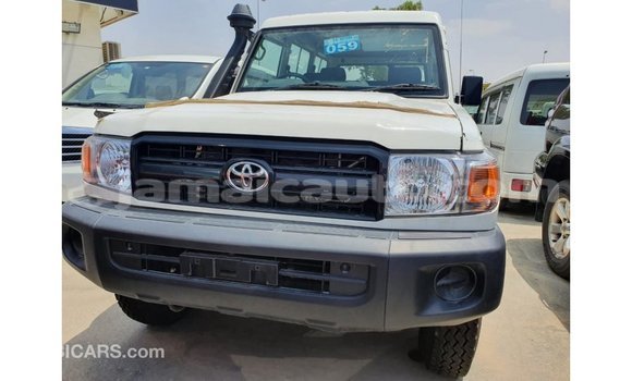 Buy Import Toyota Land Cruiser White Car in Import - Dubai in Clarendon Buy Import Toyota Land Cruiser White Car in Import - Dubai in Clarendon