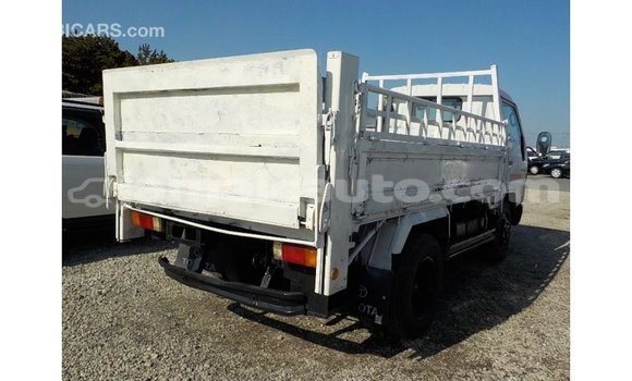 Buy Import Toyota Dyna White Car in Import - Dubai in Clarendon Buy Import Toyota Dyna White Car in Import - Dubai in Clarendon