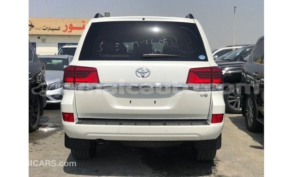 Buy Import Toyota Land Cruiser White Car in Import - Dubai in Clarendon Buy Import Toyota Land Cruiser White Car in Import - Dubai in Clarendon