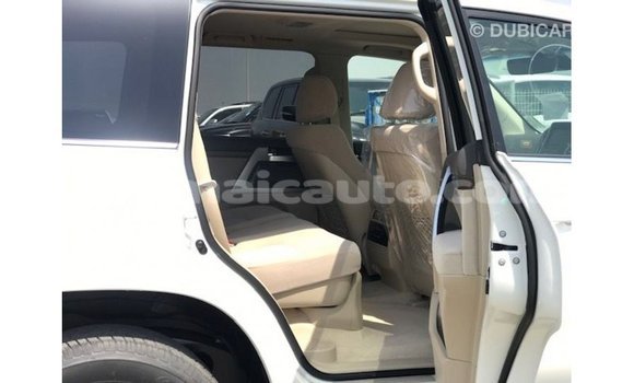 Buy Import Toyota Land Cruiser White Car in Import - Dubai in Clarendon Buy Import Toyota Land Cruiser White Car in Import - Dubai in Clarendon