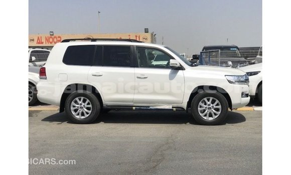 Buy Import Toyota Land Cruiser White Car in Import - Dubai in Clarendon Buy Import Toyota Land Cruiser White Car in Import - Dubai in Clarendon