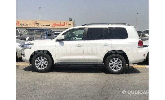 Buy Import Toyota Land Cruiser White Car in Import - Dubai in Clarendon Buy Import Toyota Land Cruiser White Car in Import - Dubai in Clarendon