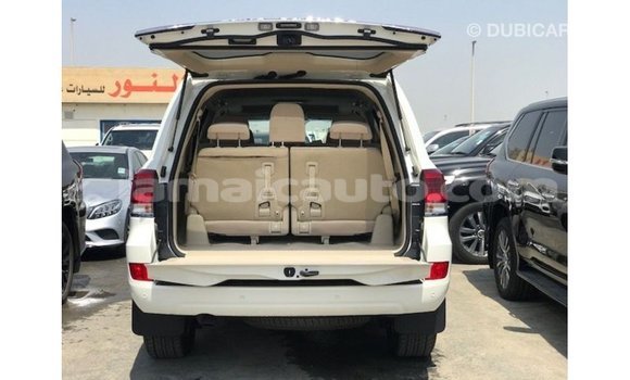 Buy Import Toyota Land Cruiser White Car in Import - Dubai in Clarendon Buy Import Toyota Land Cruiser White Car in Import - Dubai in Clarendon