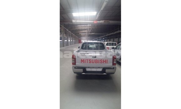 Buy Import Mitsubishi L200 White Car in Import - Dubai in Clarendon Buy Import Mitsubishi L200 White Car in Import - Dubai in Clarendon