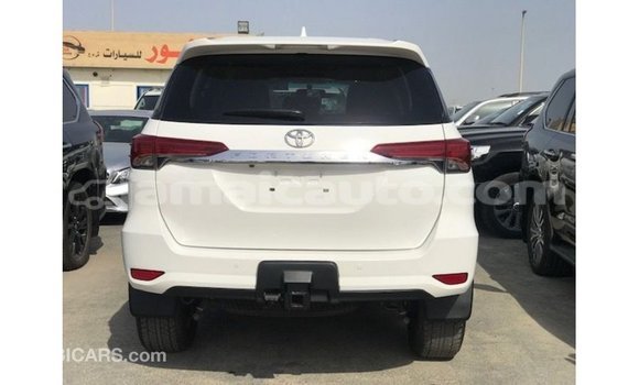 Buy Import Toyota Fortuner White Car in Import - Dubai in Clarendon Buy Import Toyota Fortuner White Car in Import - Dubai in Clarendon