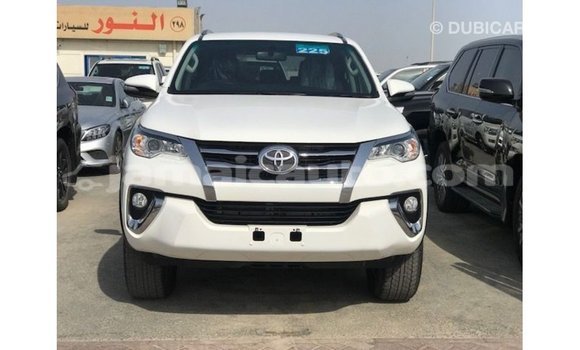 Buy Import Toyota Fortuner White Car in Import - Dubai in Clarendon Buy Import Toyota Fortuner White Car in Import - Dubai in Clarendon