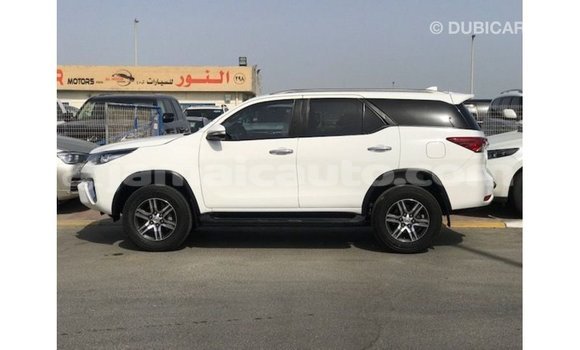 Buy Import Toyota Fortuner White Car in Import - Dubai in Clarendon Buy Import Toyota Fortuner White Car in Import - Dubai in Clarendon