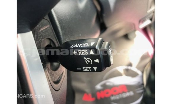 Buy Import Toyota Fortuner White Car in Import - Dubai in Clarendon Buy Import Toyota Fortuner White Car in Import - Dubai in Clarendon