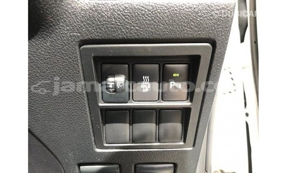 Buy Import Toyota Fortuner White Car in Import - Dubai in Clarendon Buy Import Toyota Fortuner White Car in Import - Dubai in Clarendon