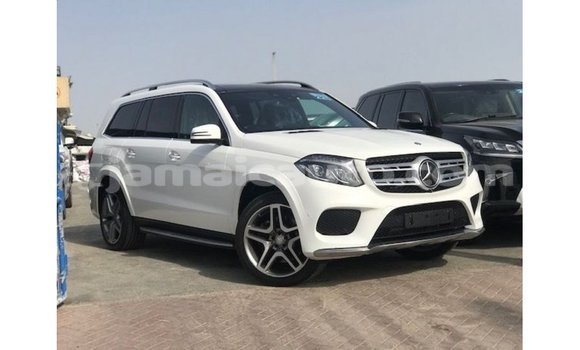 Buy Import Mercedes-Benz 190 (W201) White Car in Import - Dubai in Clarendon Buy Import Mercedes-Benz 190 (W201) White Car in Import - Dubai in Clarendon