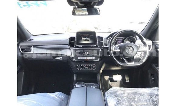 Buy Import Mercedes-Benz 190 (W201) White Car in Import - Dubai in Clarendon Buy Import Mercedes-Benz 190 (W201) White Car in Import - Dubai in Clarendon