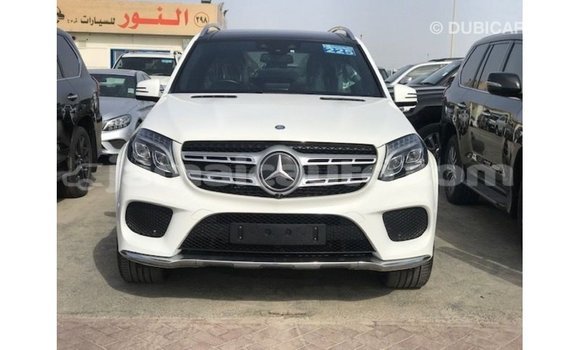 Buy Import Mercedes-Benz 190 (W201) White Car in Import - Dubai in Clarendon Buy Import Mercedes-Benz 190 (W201) White Car in Import - Dubai in Clarendon