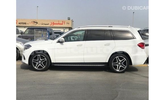 Buy Import Mercedes-Benz 190 (W201) White Car in Import - Dubai in Clarendon Buy Import Mercedes-Benz 190 (W201) White Car in Import - Dubai in Clarendon