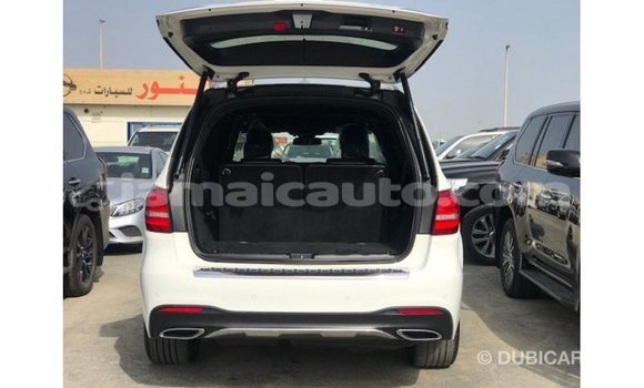 Buy Import Mercedes-Benz 190 (W201) White Car in Import - Dubai in Clarendon Buy Import Mercedes-Benz 190 (W201) White Car in Import - Dubai in Clarendon
