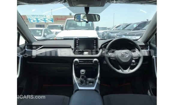 Buy Import Toyota 4Runner White Car in Import - Dubai in Clarendon Buy Import Toyota 4Runner White Car in Import - Dubai in Clarendon