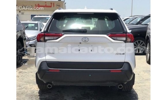 Buy Import Toyota 4Runner White Car in Import - Dubai in Clarendon Buy Import Toyota 4Runner White Car in Import - Dubai in Clarendon