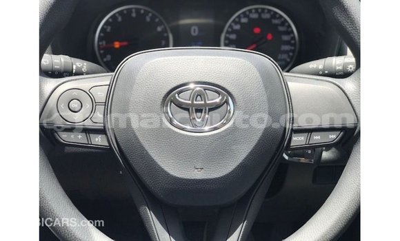 Buy Import Toyota 4Runner White Car in Import - Dubai in Clarendon Buy Import Toyota 4Runner White Car in Import - Dubai in Clarendon