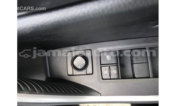 Buy Import Toyota 4Runner White Car in Import - Dubai in Clarendon Buy Import Toyota 4Runner White Car in Import - Dubai in Clarendon