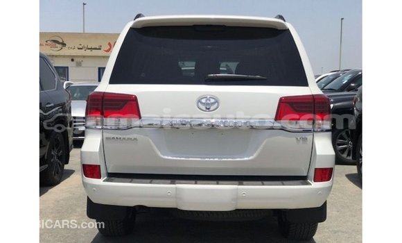 Buy Import Toyota Land Cruiser White Car in Import - Dubai in Clarendon Buy Import Toyota Land Cruiser White Car in Import - Dubai in Clarendon