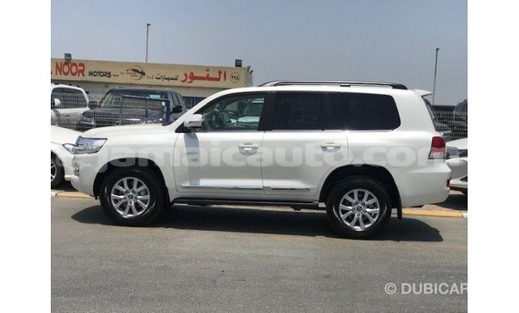 Buy Import Toyota Land Cruiser White Car in Import - Dubai in Clarendon Buy Import Toyota Land Cruiser White Car in Import - Dubai in Clarendon